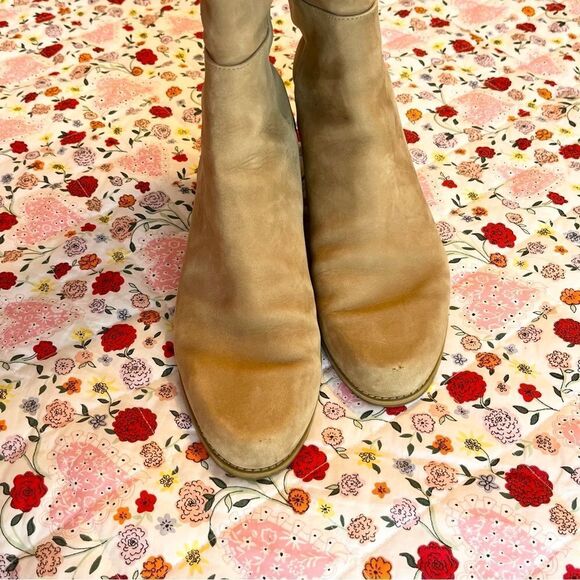 Stuart Weitzman women’s Tan Knee-High Boots - Picture 3 of 6